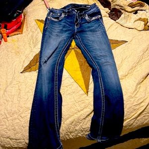 I’m selling miss me boot cut jeans. Size 29. Very good condition.